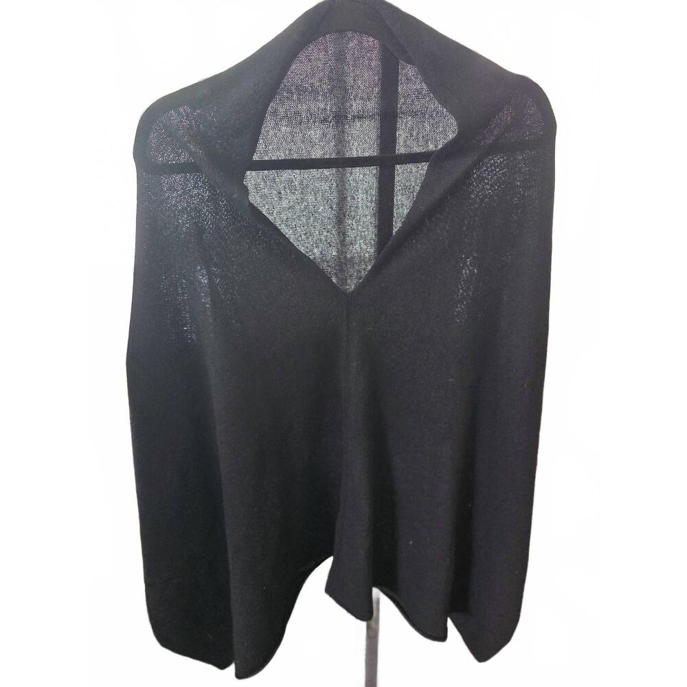 NEW INCASHMERE women's topper shawl in black